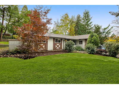 5710 SW Multnomah BLVD Portland, OR 97219
