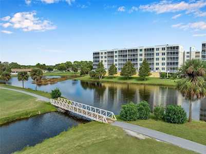 1200 Country Club Dr #6501 Largo, FL 33771