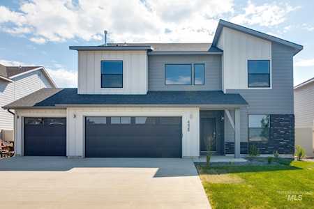 1198 N Madagascar Ave. Star, ID 83669