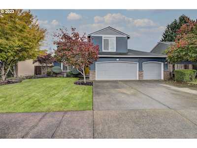 8711 NE 156th AVE Vancouver, WA 98682