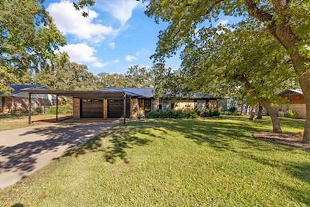 2607 Royal Lane Granbury, TX 76049