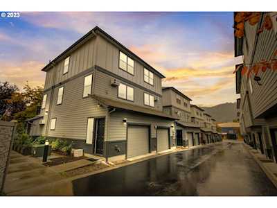 6759 N Salem AVE Portland, OR 97203