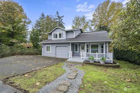 24041 26th Ave S Des Moines, WA 98198