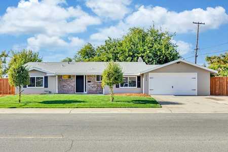 3508 Astral Drive Sacramento, CA 95827