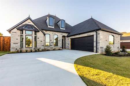 7305 Smithfield Road North Richland Hills, TX 76182
