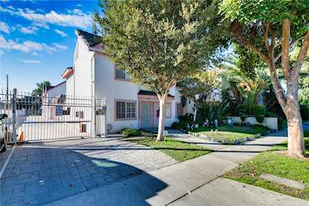 7216 Richfield Street #4 Paramount, CA 90723