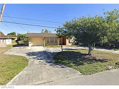 405 NE 11th Place Cape Coral, FL 33909