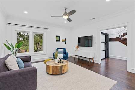 4004 Firstview DR Austin, TX 78731