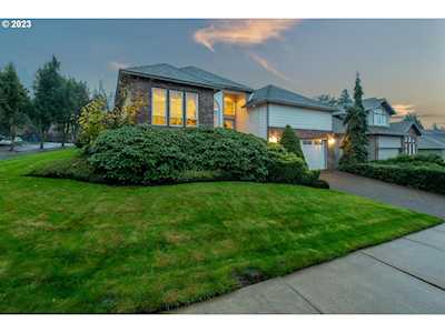 14204 SE Apple CT Happy Valley, OR 97086
