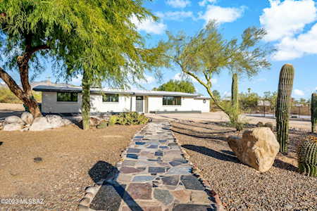 5850 N Escondido Ln Tucson, AZ 85704