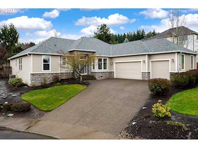 10894 SE Valley WAY Happy Valley, OR 97086