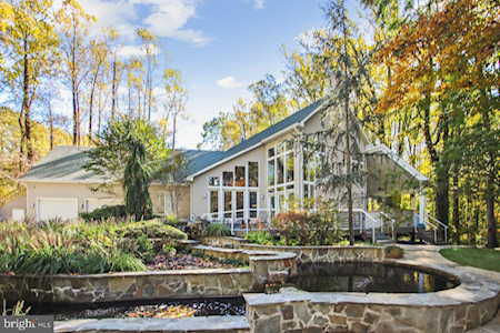 1158 Goldfinch Ln Millersville, MD 21108