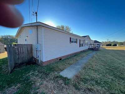 64 Donnybrook Dr Atoka, TN 38004