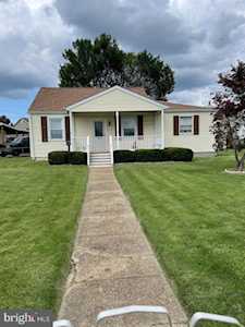 2528 W Woodwell Rd Dundalk, MD 21222