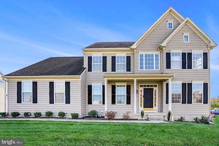 107 Cyprus Ln Coatesville, PA 19320