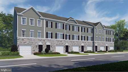 289 Macoun Way Glassboro, NJ 08028