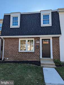 1738 Aberdeen Circle Crofton, MD 21114