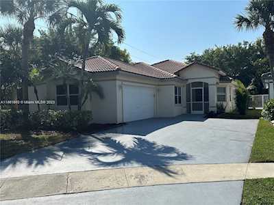 11217 Harbour Springs Cir Boca Raton, FL 33428