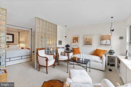 5301 Westbard Circle #405 Bethesda, MD 20816