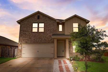 13608 Rosebud Isle Manor, TX 78653