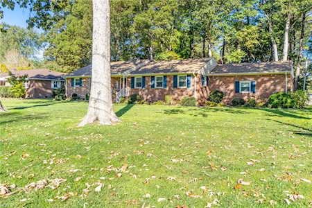 200 Sierra Dr Chesapeake, VA 23322