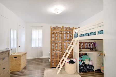 21 Rivers Point Row #17c Charleston, SC 29412