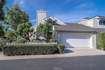 14 Autumnleaf #60 Irvine, CA 92614