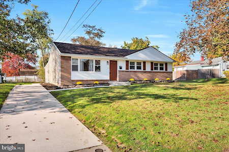 518 Buckingham Dr Sewell, NJ 08080