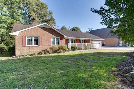 568 Longdale Cres Chesapeake, VA 23325