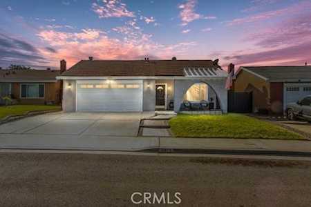 1474 Moore Circle Corona, CA 92882