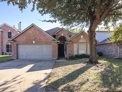 6718 Amberdale Drive Fort Worth, TX 76137