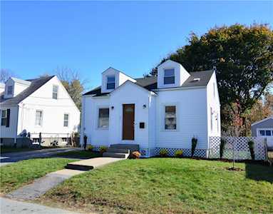 21 Cornell Ave East Providence, RI 02916