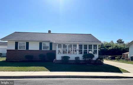 119 Wallace Ave Brooklyn, MD 21225