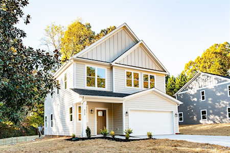 809 Hunter Dr Mooresville, NC 28115