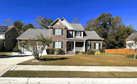102 Castelnau Ct Jacksonville, NC 28540