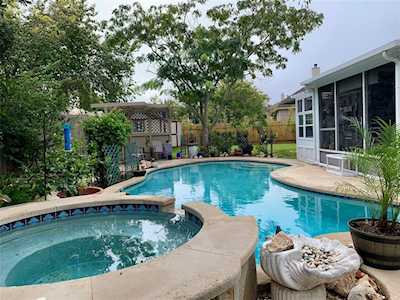 704 Cornell DR Pflugerville, TX 78660