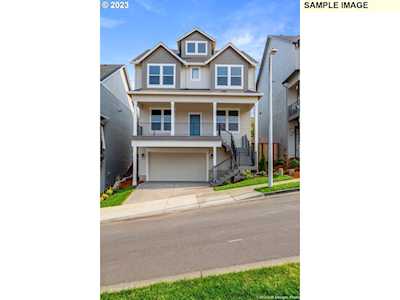 2490 NE Currin Creek DR #127 Estacada, OR 97023