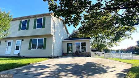 31 Courier Dr Taneytown, MD 21787