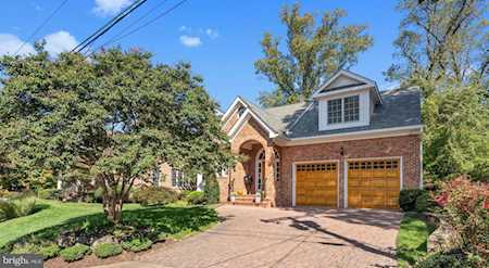 3077 N Quincy St Arlington, VA 22207