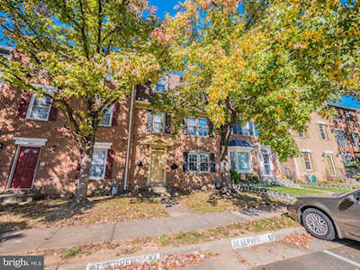 7964 Revenna Ln Springfield, VA 22153
