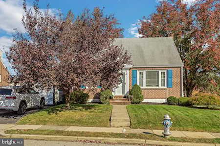 401 Lindsay St Ridley Park, PA 19078