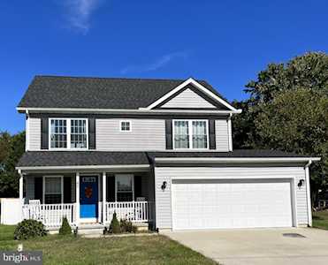 1504B College Rd Dover, DE 19904