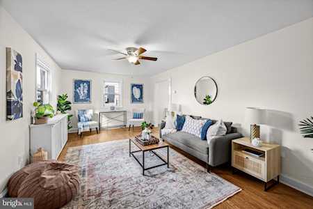 5507 Rockleigh Dr Halethorpe, MD 21227