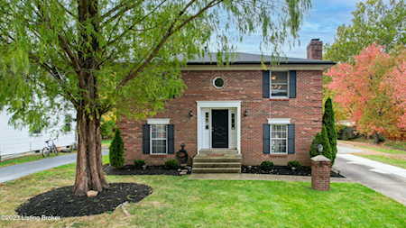 612 Harris Pl Louisville, KY 40222