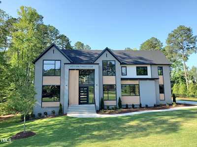 5124 Avalaire Oaks Raleigh, NC 27614