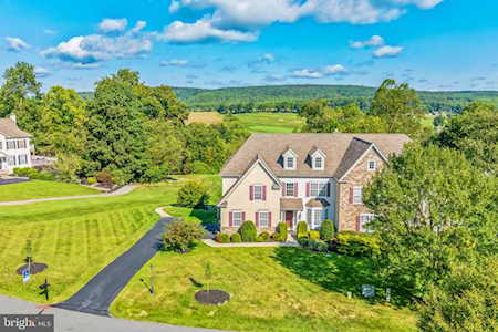 314 Ironstone Ln Elverson, PA 19520