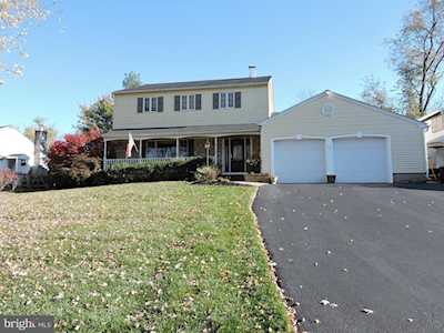 73 Dorchester Rd Collegeville, PA 19426