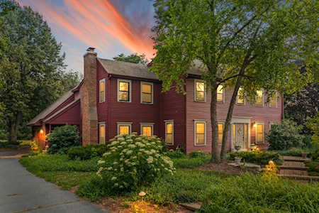 39W113 Ridge Line Rd St. Charles, IL 60175