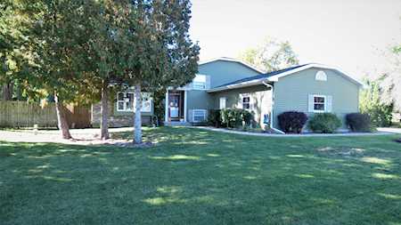 1011 S Oakwood Rd Oshkosh, City of Oshkosh, WI 54904
