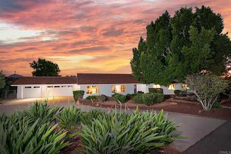 1717 Roble Grande Rd Alpine, CA 91901